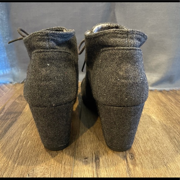 Toms Wedge Booties - Picture 3 of 9